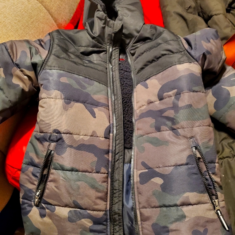 Swiss alps heavy duty warm camo jacket kids 10/12